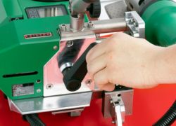Selladora-de-lona-automática-uniplan300-Leister-1